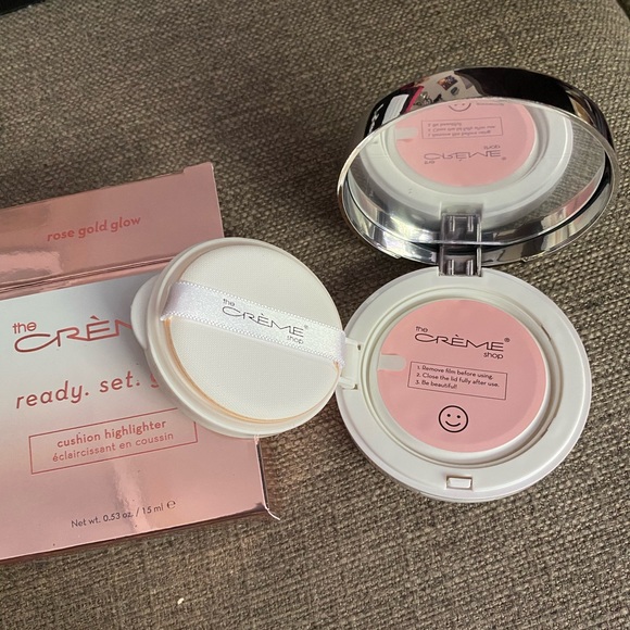 NWT The Creme Shop Ready Set Glow Highlighter - Picture 3 of 5